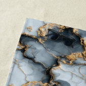 Dark Blue Marble Texture with Liquid Gold Veins ビーチタオル (インサイチュ)