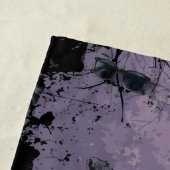 Dark Fairy Silhouette in Mystic Forest Illustratio ビーチタオル (インサイチュ)