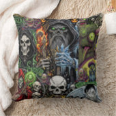 Dark Fantasy Horror Collage Throw Pillow | Sorcere クッション (ブランケット)