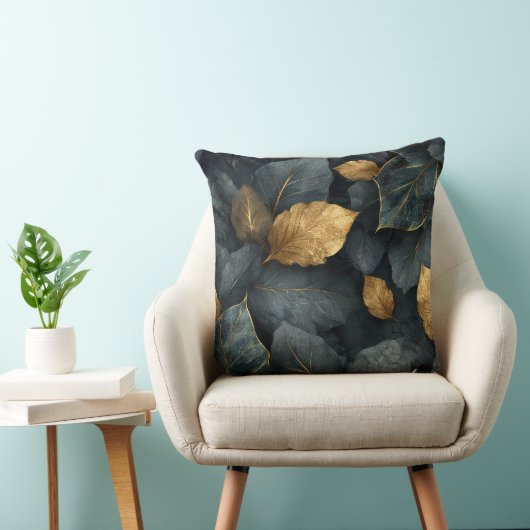 Dark Gold Botanical Leaves Throw Pillow クッション (椅子)