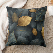 Dark Gold Botanical Leaves Throw Pillow クッション (ブランケット)