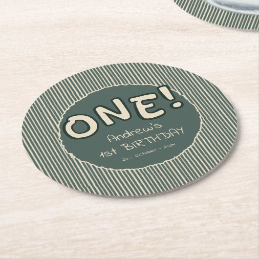 Dark Green Stripes 1st Birthday ラウンドペーパーコースター (アングル)
