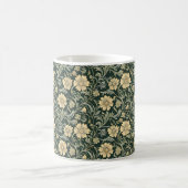 Dark green stylized yellow flowers  pattern  コーヒーマグカップ (中央)