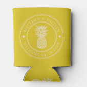 Dark Lemon Pineapple Wedding Crest & Names 缶クーラー (裏面)