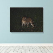 Dark Leopard Nature Lover Stretched Canvas Print キャンバスプリント (インサイチュ (ウッドフロア))