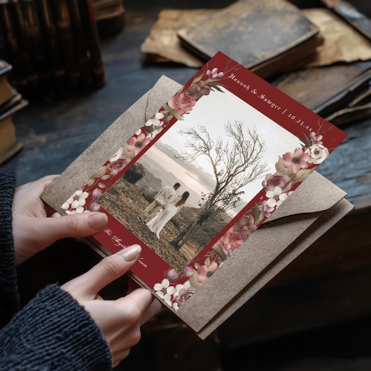 Dark Moodyフローラ秋の写真Save the Date 招待状