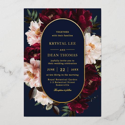 Dark Moody Burgundy Blush Navy Blue Floral Wedding 箔招待状 (正面)