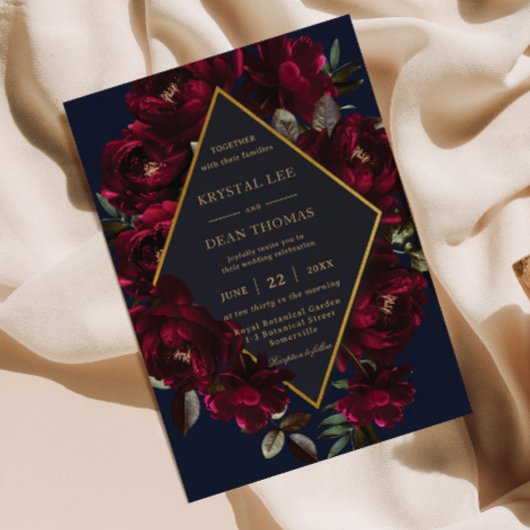 Dark Moody Burgundy Navy Blue Floral Wedding 招待状