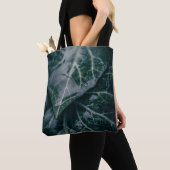 Dark Moody Ivyフローラ自然写真 トートバッグ (クローズアップ)