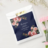 Dark moody pink and red roses navy blue  wedding フェイバーバッグ (封をした状態)