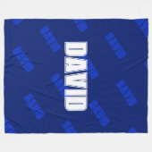 Dark Navy Blueのホワイトネームと繰り返しブルーネーム フリースブランケット (正面(横))