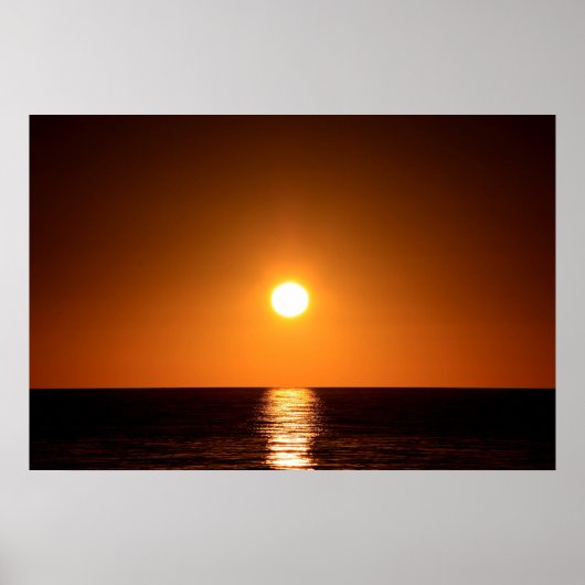 Dark Orange Sunset with Ocean Reflection ポスター (正面)