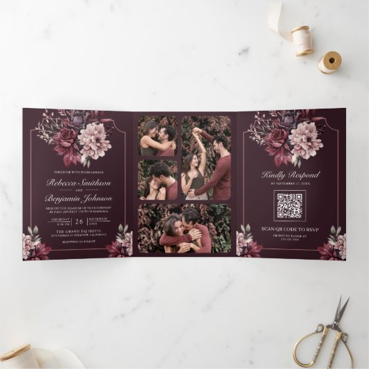 Dark Plum Moody Floral Frame QR Code Wedding 三つ折り招待状 (内部)