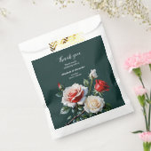 Dark Pretty pink white red roses floral wedding フェイバーバッグ (封をした状態)