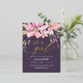 Dark Purple & 金ゴールド女の子フローラベビーシャワー 箔招待状ポストカード (立ち正面)
