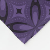 Dark Purple Colored Retro Pattern フリースブランケット (角)