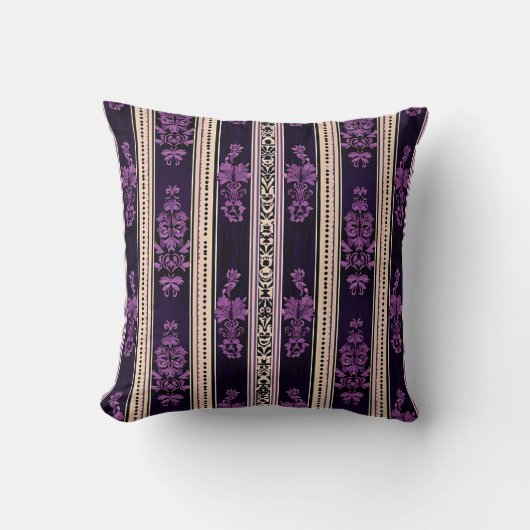 Dark Purple Gothic Damask Pillow Victorian Gothic クッション (正面)