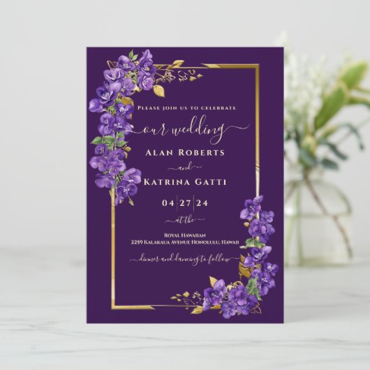 Dark Purple Violet Wedding RSVP QR Code Gold Frame 招待状 (スタンド正面)