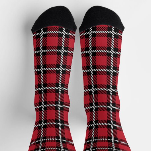 Dark Red and Black Tartan Plaid Pattern ソックス (上部)