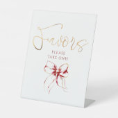 Dark Red and Gold Bow Bridal Shower Favors 台座サイン (正面)