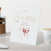Dark Red and Gold Bow Bridal Shower Favors 台座サイン (インサイチュ)