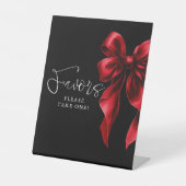 Dark Red Bow Black Bridal Shower Favors 台座サイン (正面)