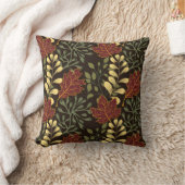 Dark red maple leaves floral pattern クッション (ブランケット)