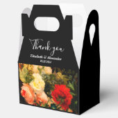 Dark romantic moody elegant floral wedding フェイバーボックス (オープン)