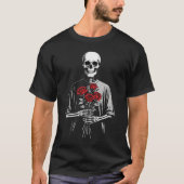 Dark Skeleton with Red Roses Bouquet Gothic Aesthe Tシャツ (正面)