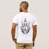 Dark Tribal Flame Mask – Abstract Fire Art Design Tシャツ (裏面フル)