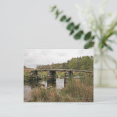 Dartmoorの国立公園のクラッパー橋 ポストカード (スタンド正面)