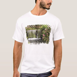 Dartmoorの国立公園の流れそして滝 Tシャツ