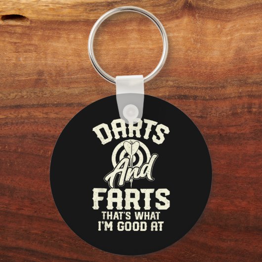 Darts And Farts That's What I'm Good At Funny Dart キーホルダー (正面)