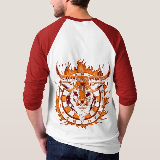 Dartscheibe Feuer Stier Bulle Spezialdesign Tシャツ (裏面)