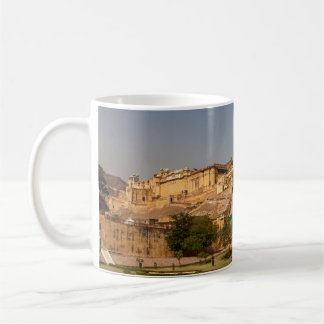 Das Fort Amber bei Jaipur in Indien コーヒーマグカップ