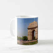 Das India Gate in Neu Delhi コーヒーマグカップ (正面左)