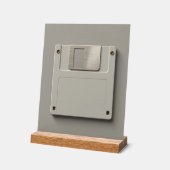 Data Dreams: The Floppy Disk Revival アクリルサイン (傾斜)