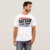 DATSUN (私達は運転されます) Tシャツ (正面フル)