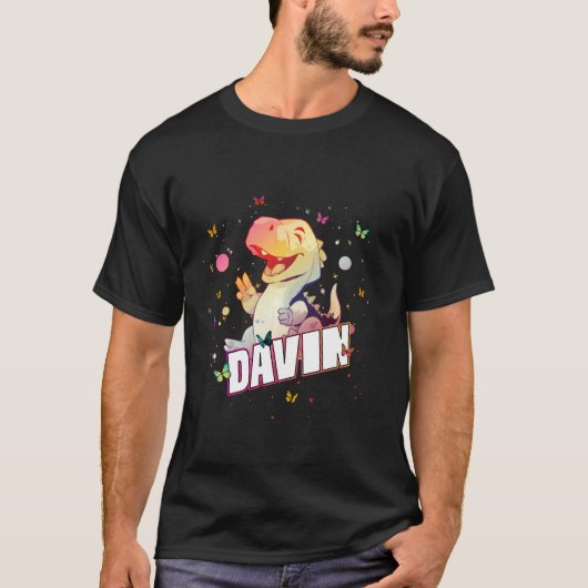 DAVIN – かわいい恐竜の可愛い少年の名前 Tシャツ (正面)