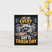 Day Is Trash Day Raccoon Lover Trashed Racoon Anim カード (黄色い花)