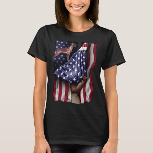 Day Of Independence US Flag Belgian Malinois Tシャツ (正面)