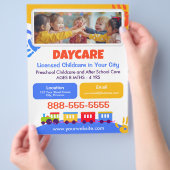 Daycare Childcare Kindergarten School Fun Flyer チラシ (手)