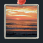 Daytona Beachの日の出、FL メタルオーナメント<br><div class="desc">この絶対に美しい場面はビーチに上がります太陽を見ているありました望ませます! この場面は2014年の6月に取られました。</div>
