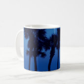 Daytona Beach FLの熱帯ヤシの木の月のマグ コーヒーマグカップ (正面左)