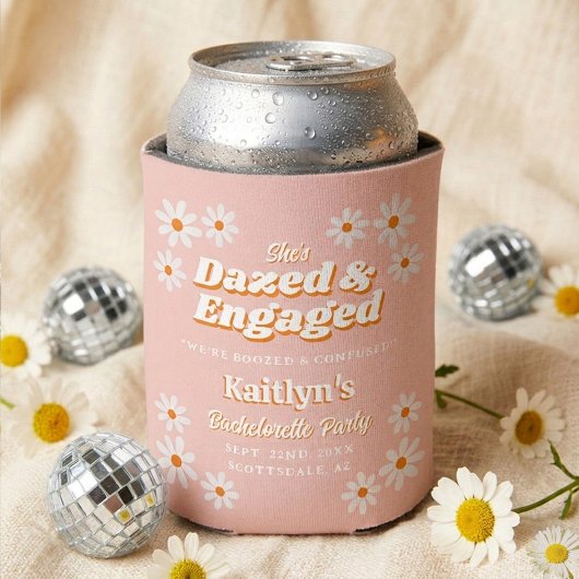 Dazed & Engaged Groovy 70s Bachelorette Party 缶クーラー