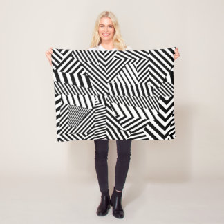 Dazzle Camouflage フリースブランケット