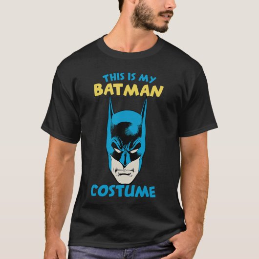 DC Comics Batman This Is My Costume Text Poster Tシャツ (正面)