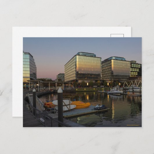 DC Waterfront at Dusk, Washington, DC ポストカード (正面/裏面)