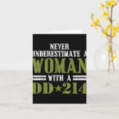 DD-214 女性退役軍人記念日プレゼントTシャツ カード (黄色い花)