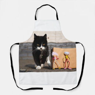 De Fubby's verstoppen zich voor de kat Ping. エプロン